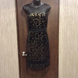 Beautiful sleeveless dress in great condition.